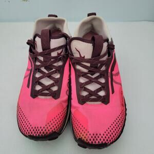 Nike Pegasus Trail 4 Gore-Tex Hyper Pink Colorway Sneakers Size 7M  4126-2878